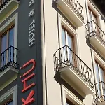 Khu Hotel